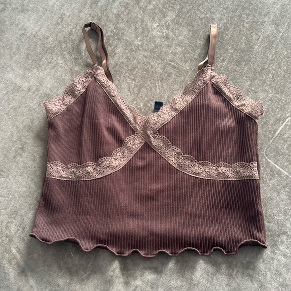Divided H&M cropped ribbed tank top with lace trim.  Color- brown. Size small - Picture 1 of 4